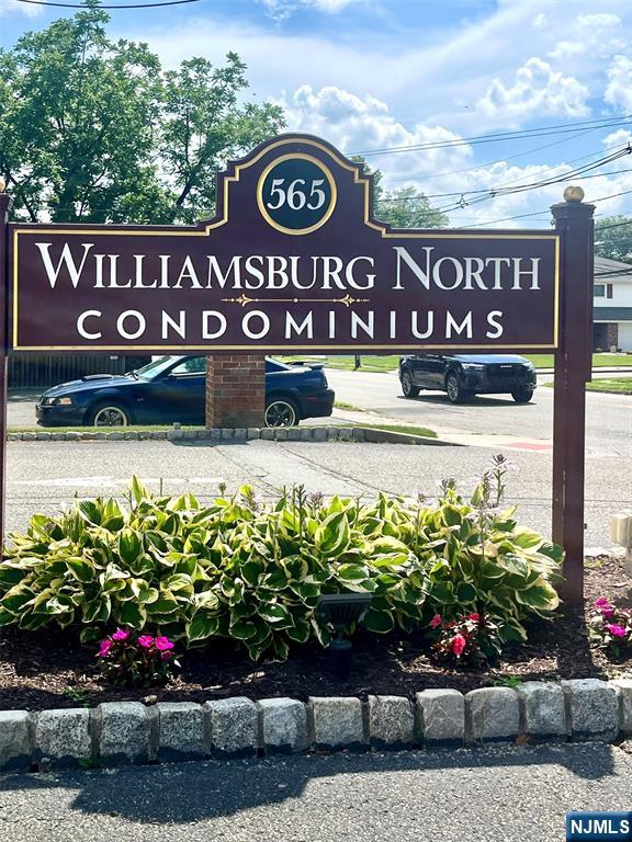 565 Grove B12 - Photo 1