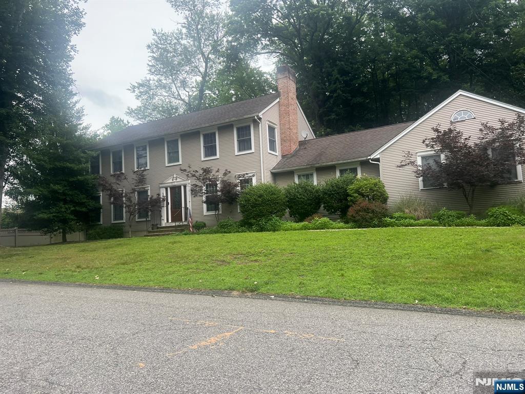 Homes for sale in River Vale, NJ | 410 Mark Ln, River Vale, NJ 07675 | MLS# 25022672