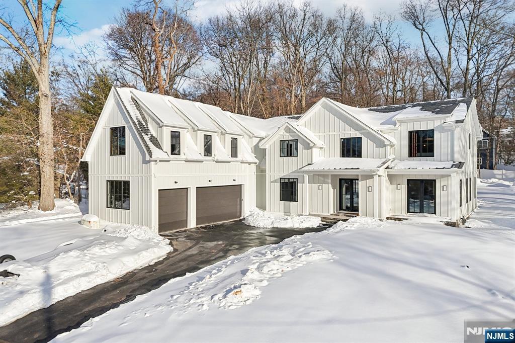 91 Macarthur Avenue - Photo 2