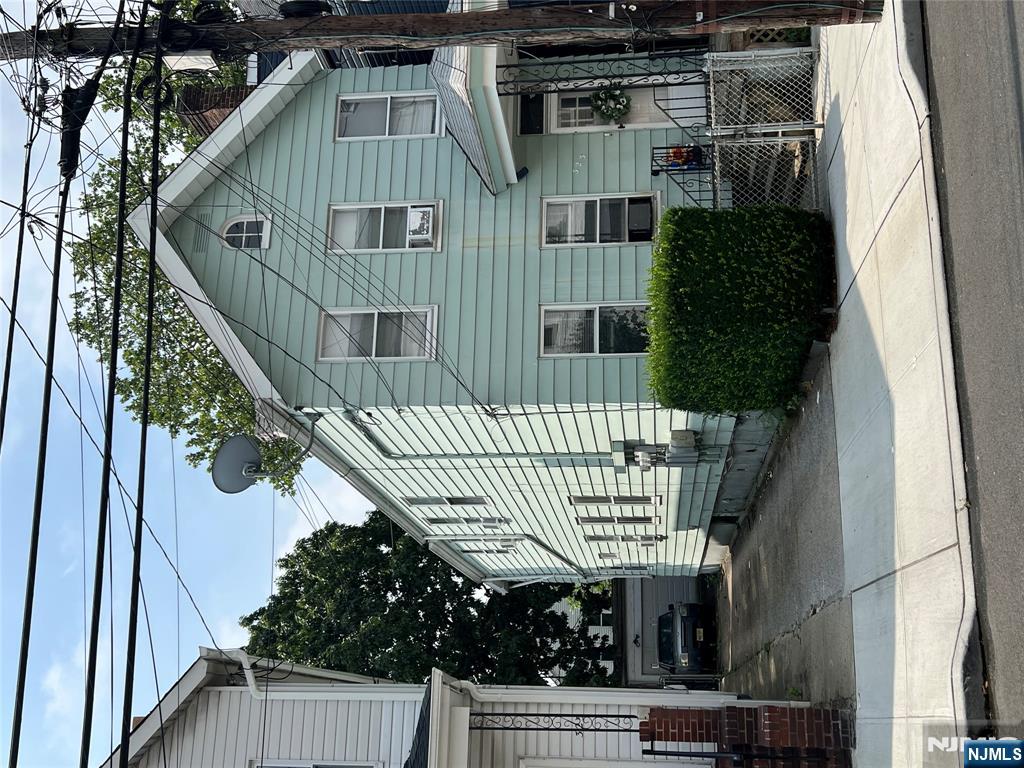 323 William Street - Photo 1