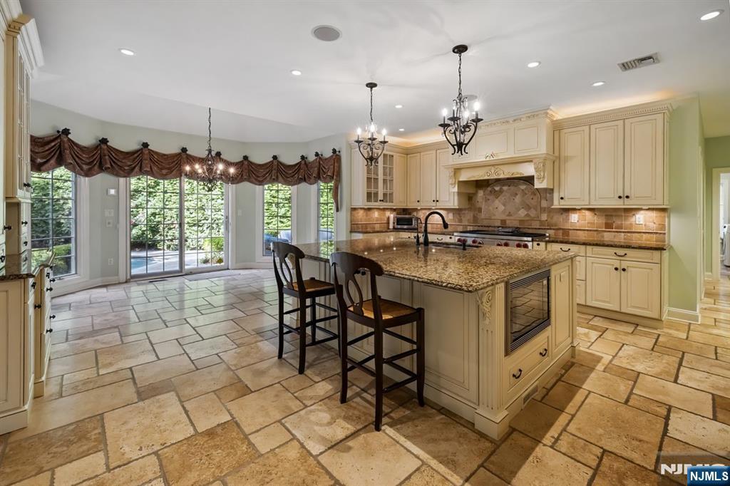 8 Church Court, Closter, NJ, 07624