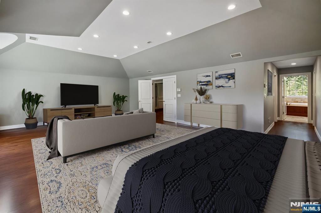 8 Church Court, Closter, NJ, 07624