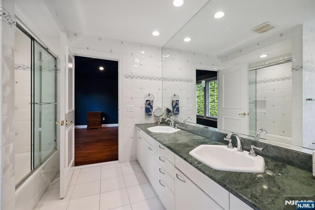 8 Church Court, Closter, NJ, 07624