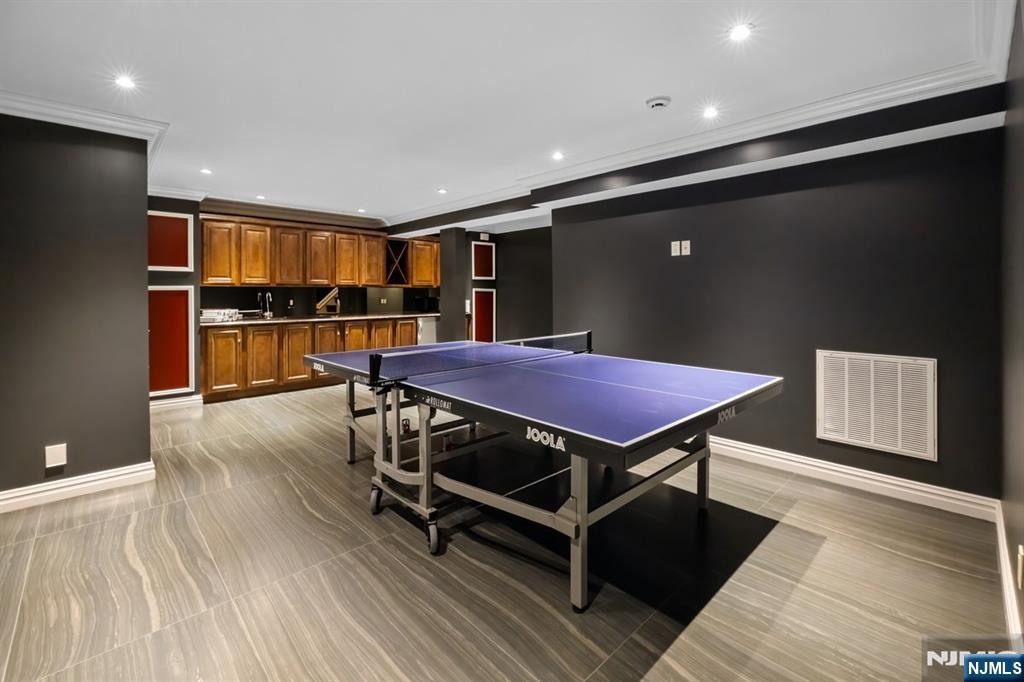 8 Church Court, Closter, NJ, 07624