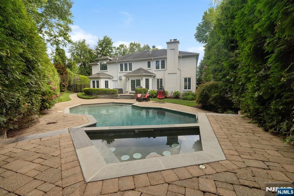 8 Church Court, Closter, NJ, 07624