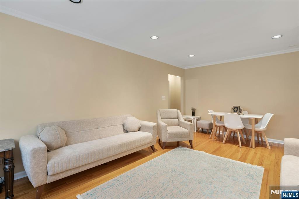 201 Oakdene Place D1 - Photo 5