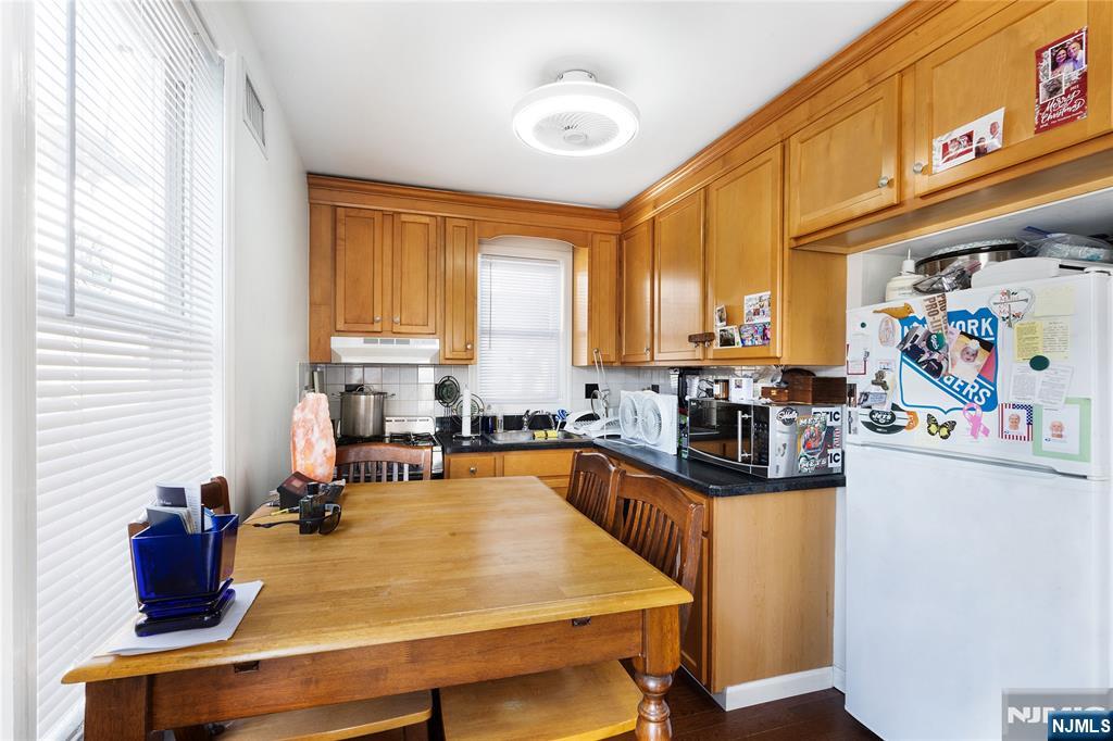 53 Hackensack Street — photo 17
