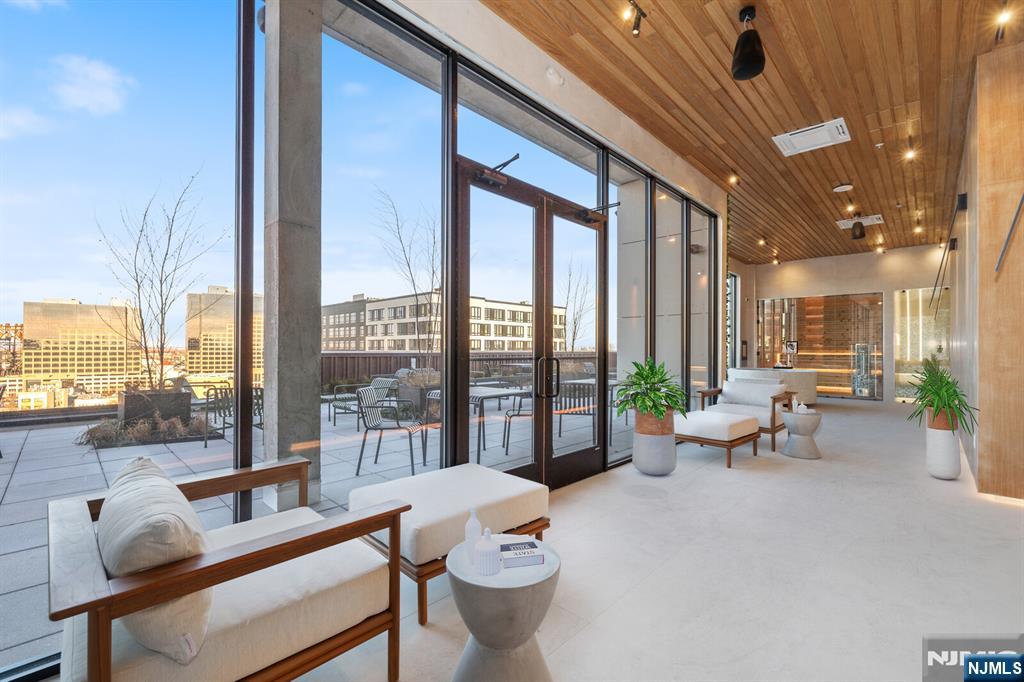 65 McWhorter Street 711 - Photo 3