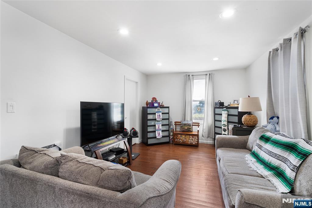 53 Hackensack Street — photo 18