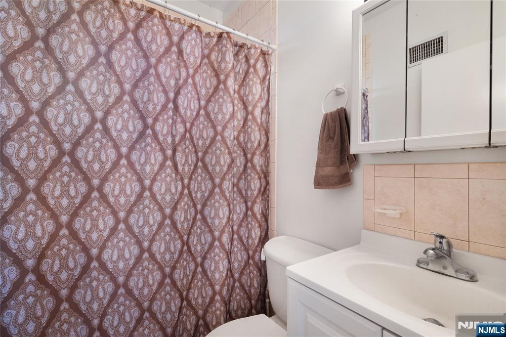 53 Hackensack Street — photo 23