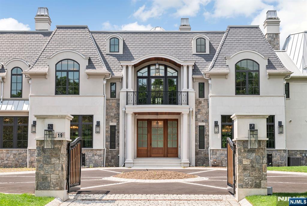 19 Rio Vista Drive - Photo 2