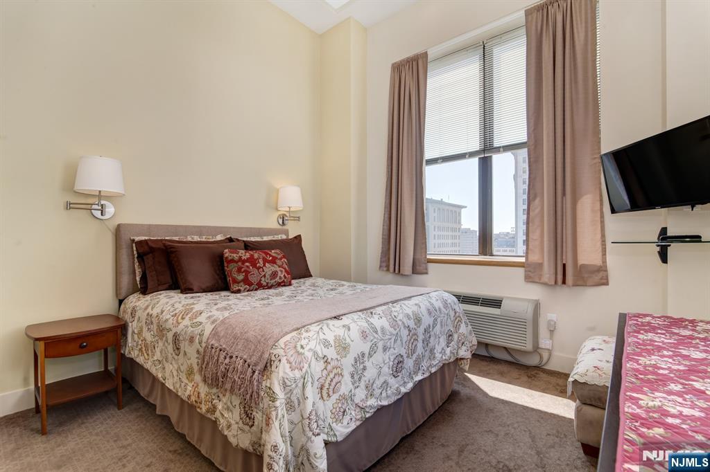 Photo 3 of Condominium at 111 Mulberry St #9C, Newark, NJ 07102 | MLS# 25025530 |  | Sold on 2025-10-16