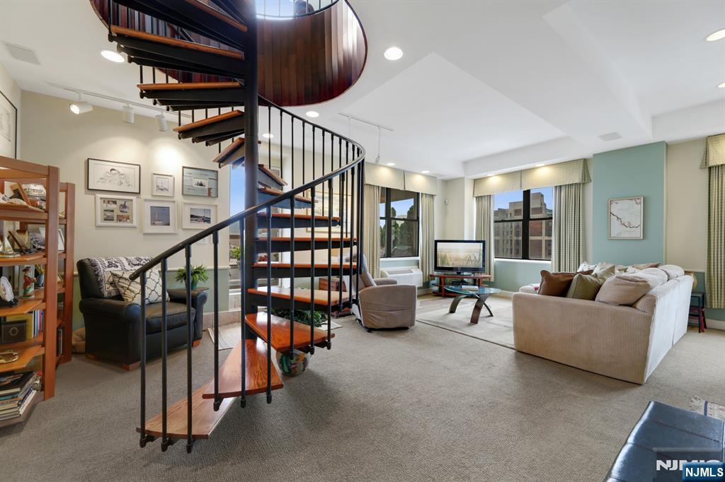 Photo 2 of Condominium at 111 Mulberry St #10A, Newark, NJ 07102 | MLS# 25025534 |  | Sold on 2025-10-16