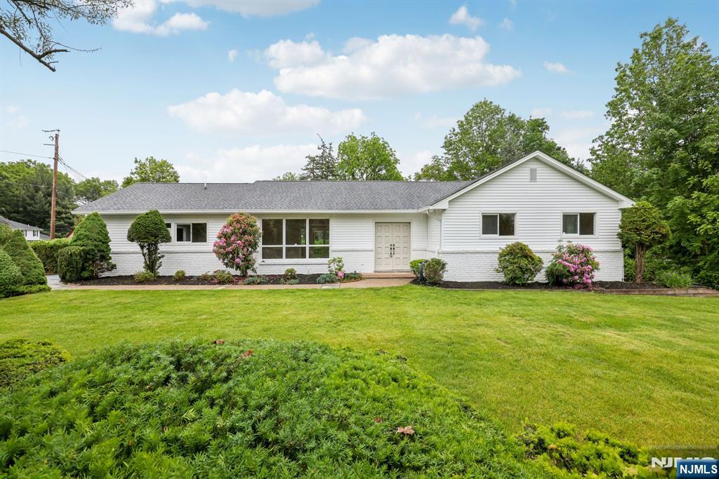 444 Black Oak Ridge