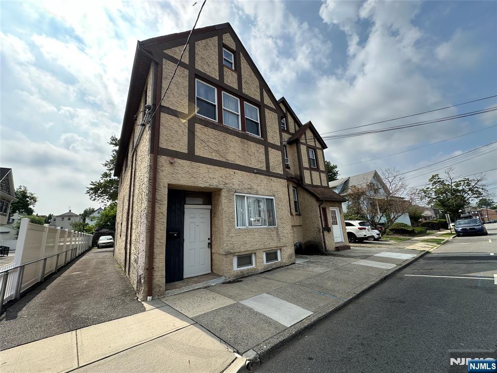 54 Stuyvesant Avenue - Photo 3