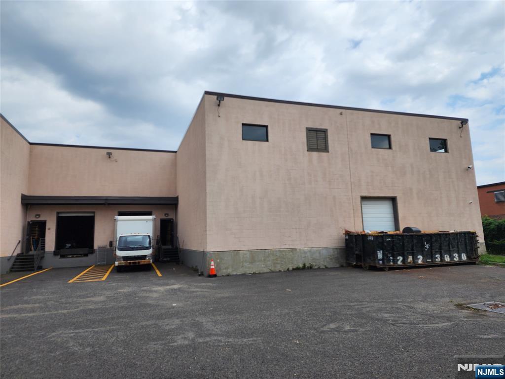 170 Roosevelt Place A - Photo 2