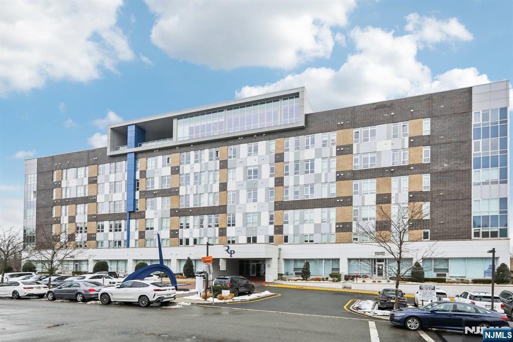 1 Executive Drive 214 - Photo 1