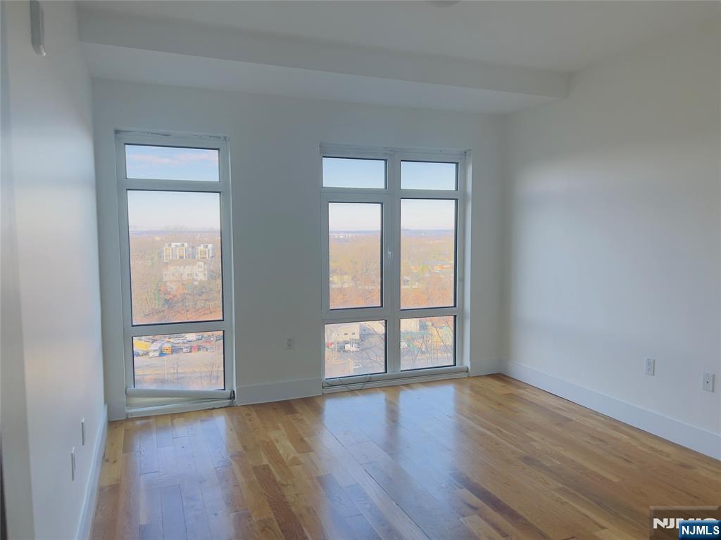 1 Executive Drive 406 - Photo 5