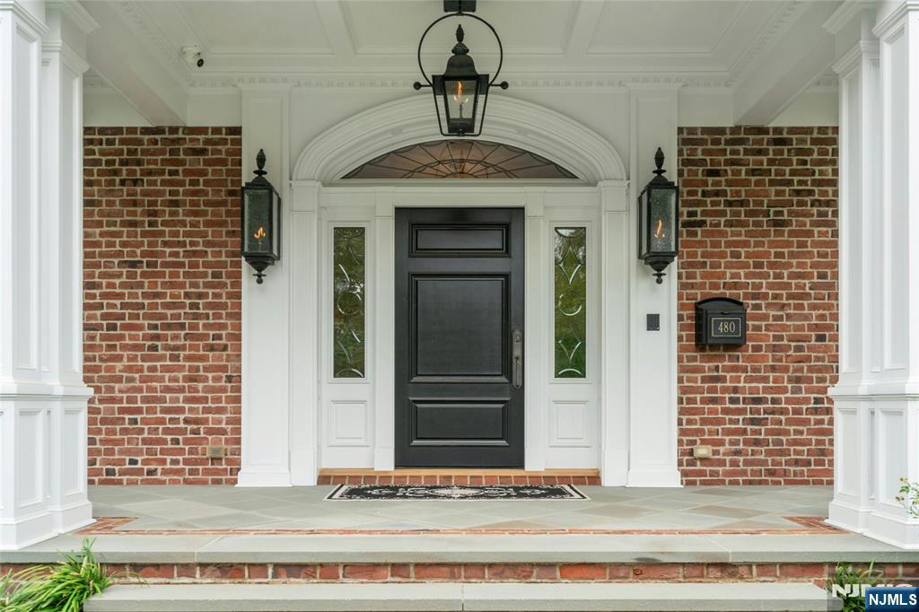 480 Knollwood Road - Photo 3