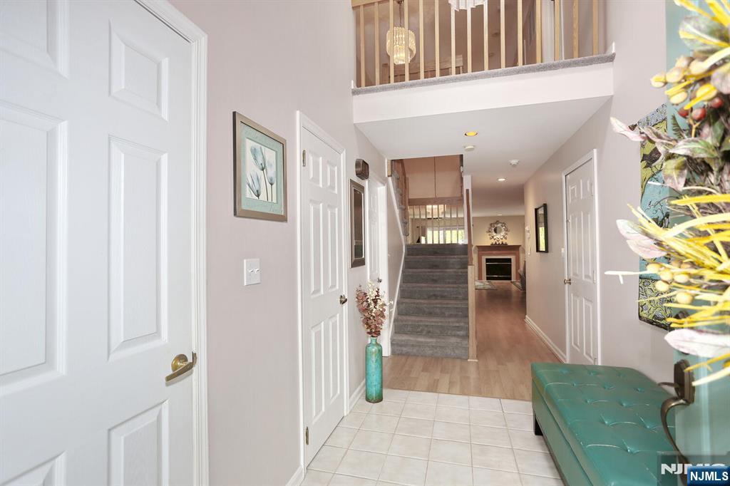 609 Glasmere Road 609 - Photo 4