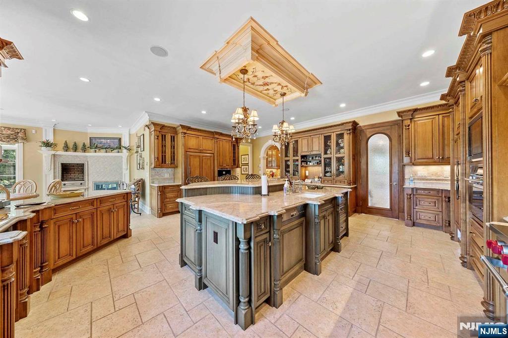 196 Vaccaro Drive, Cresskill, NJ 07626 Listing Photo  26