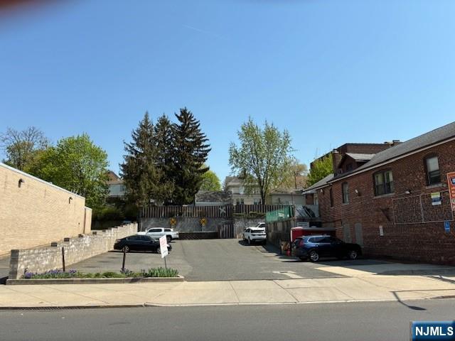510 Broad Ave, Ridgefield, NJ 07657