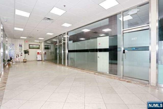 7 Broad Avenue 202 - Photo 14