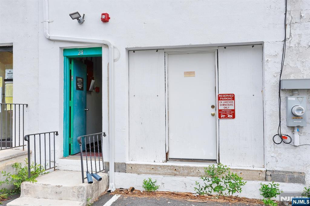 24 Lakeside Avenue UNIT 1 lower level, Pompton Lakes, NJ, 07442