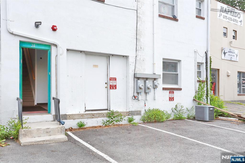 24 Lakeside Avenue UNIT 1 lower level, Pompton Lakes, NJ, 07442