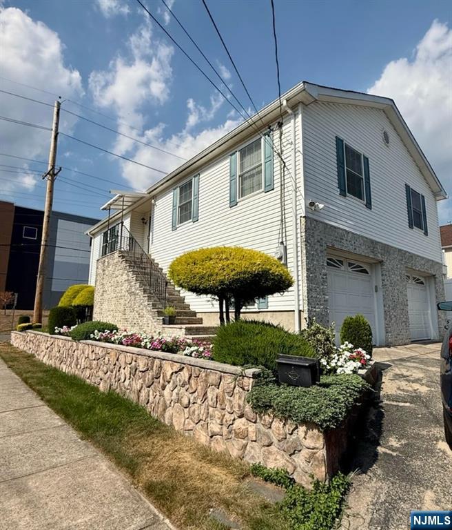 2-02 Fair Lawn Avenue - Photo 4