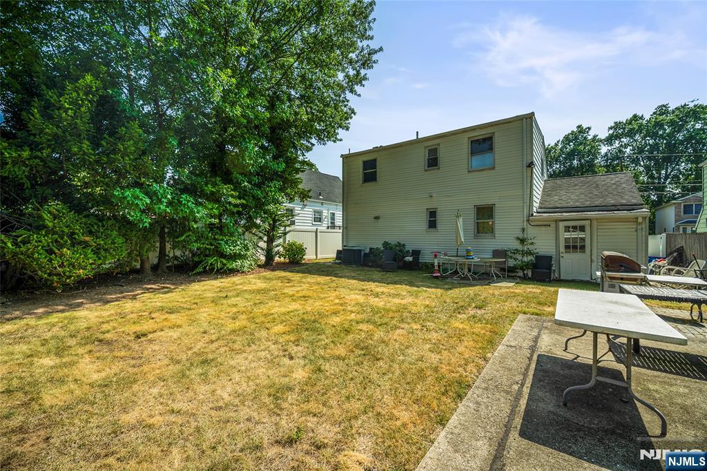 448 Sutton Ave, Hackensack, NJ 07601