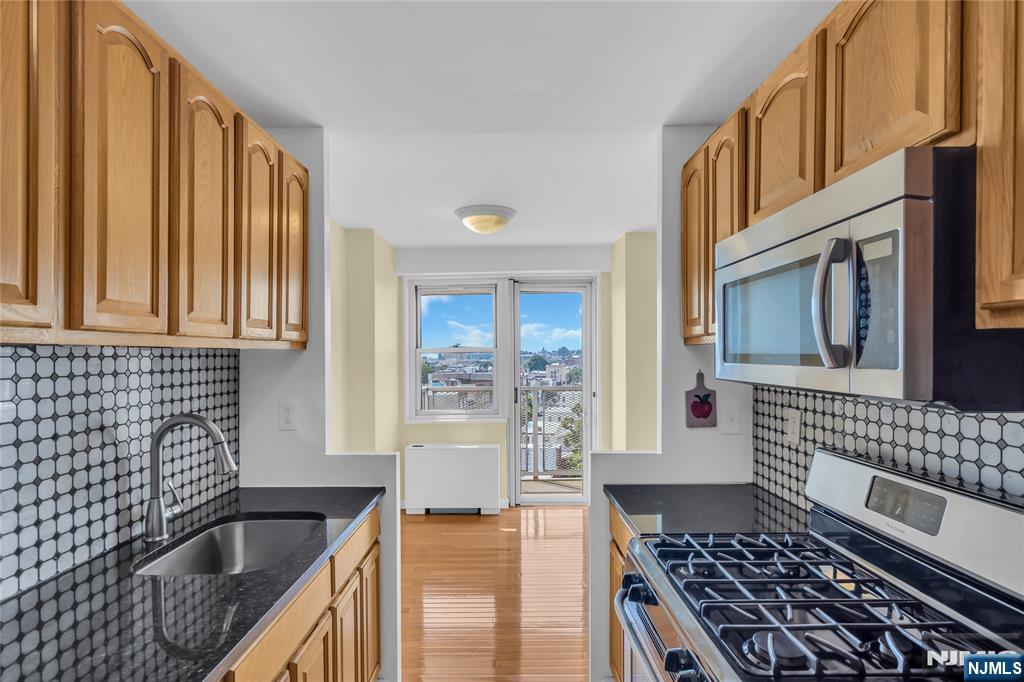 6600 Boulevard East 11E - Photo 2