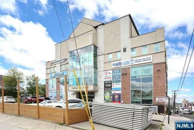 7 Broad Avenue 207 - Photo 2