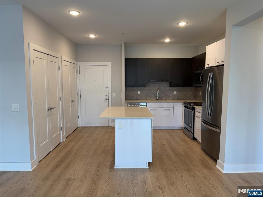 2150 N Central Road 409 - Photo 1