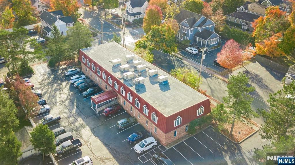 385 Clinton Avenue - Photo 1