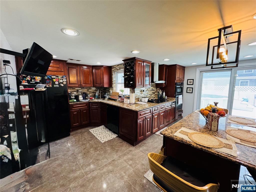 26-14 Morlot Avenue - Photo 2