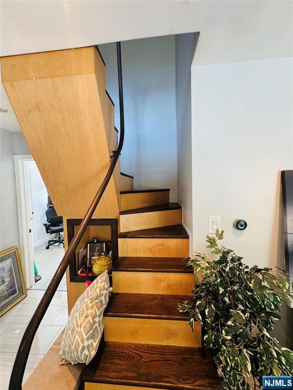 26-14 Morlot Avenue - Photo 5