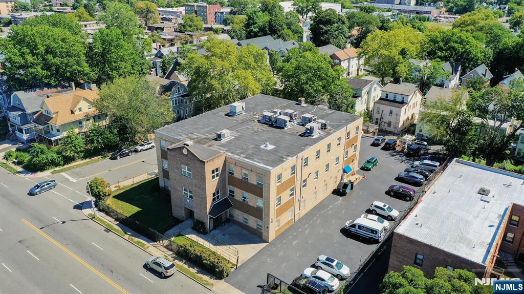 110 Grove Street - Photo 4