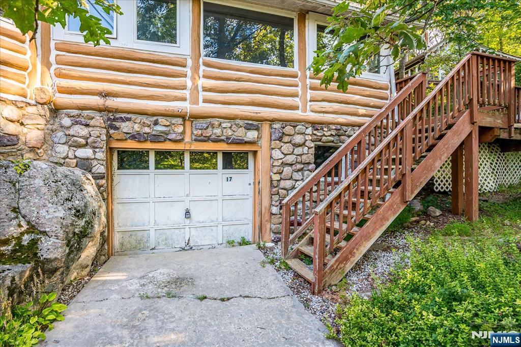 Homes for sale in West Milford, NJ | 17 Pheasant Ln, West Milford, NJ 07480 | MLS# 25029319