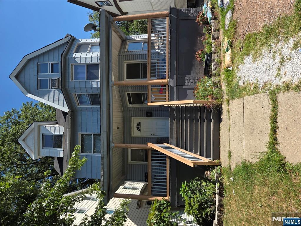 Homes for sale in East Orange, NJ | 80 Eppirt St, East Orange, NJ 07018 | MLS# 25030277