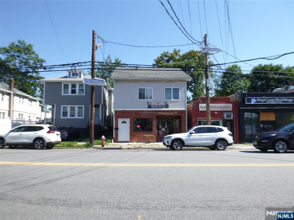 267 Degraw Avenue - Photo 2