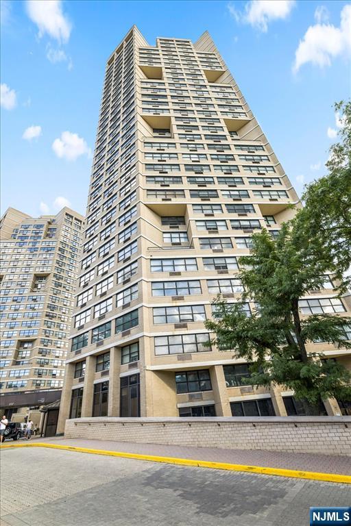 $340,000 Condo