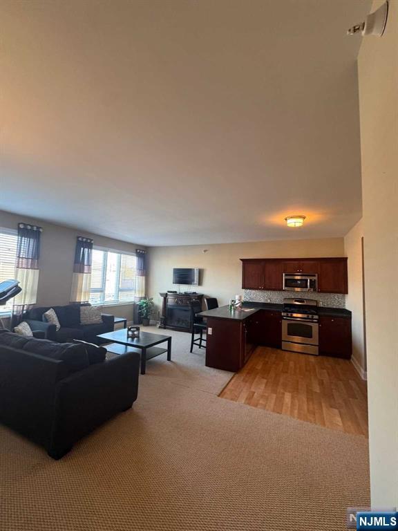 447 Fairview Avenue 304 - Photo 4