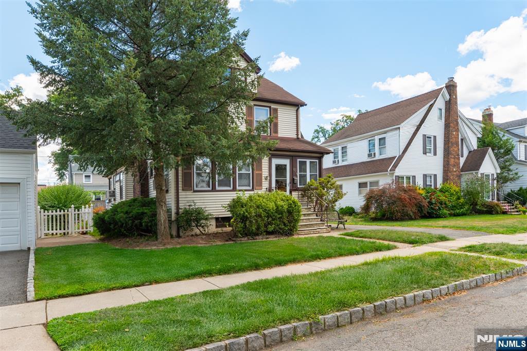 65 Ernst Avenue - Photo 3