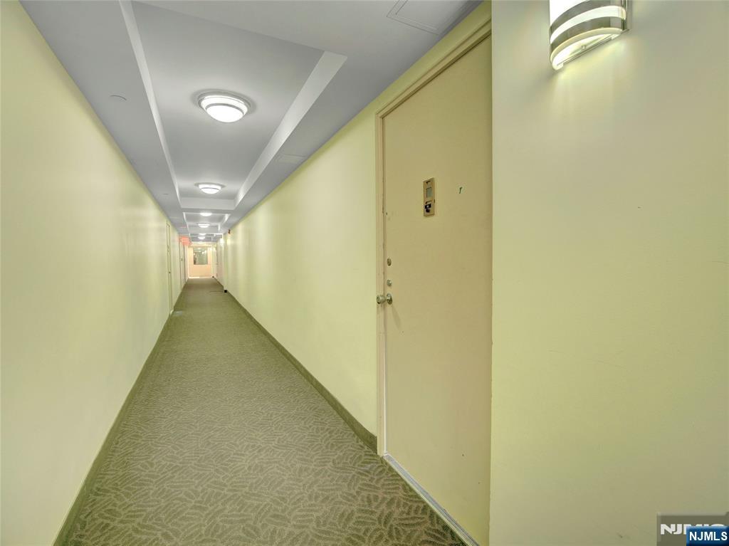 377 S Harrison Street - Photo 2