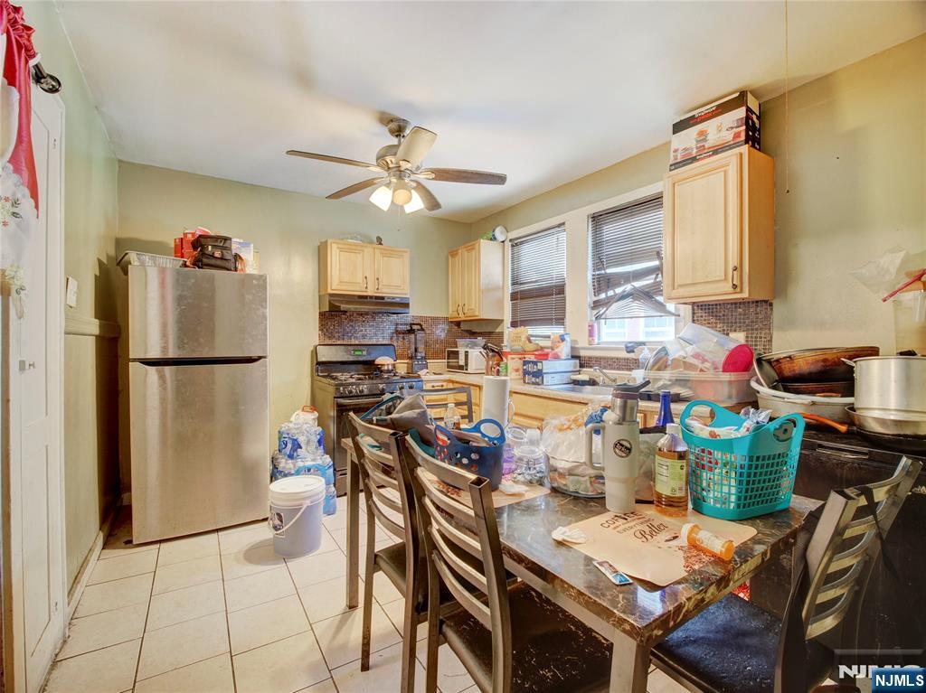 170 Oakland Terrace - Photo 2