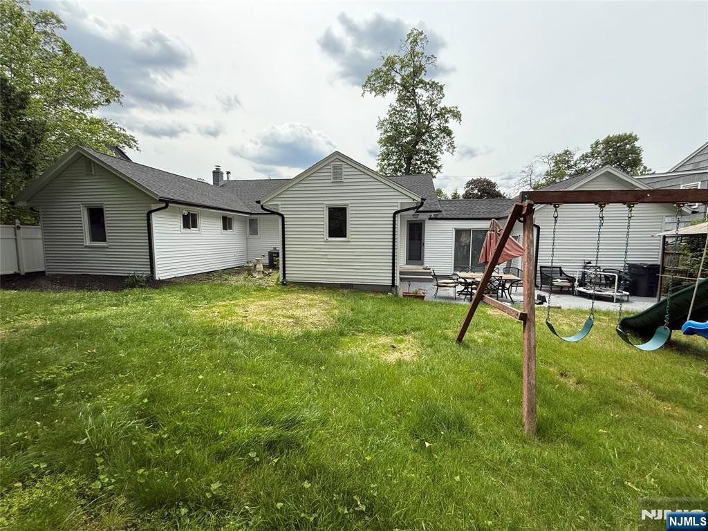 Homes for sale in Bergenfield, NJ | 41 Woods Ave, Bergenfield, NJ 07621 | MLS# 25031594