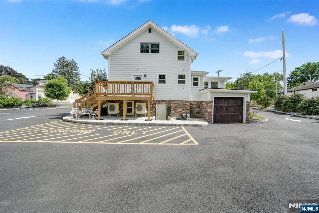 12 Route 202 — photo 28
