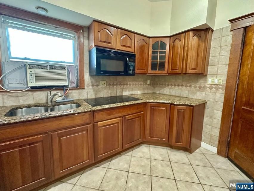 270 Pacific Street 3 - Photo 2