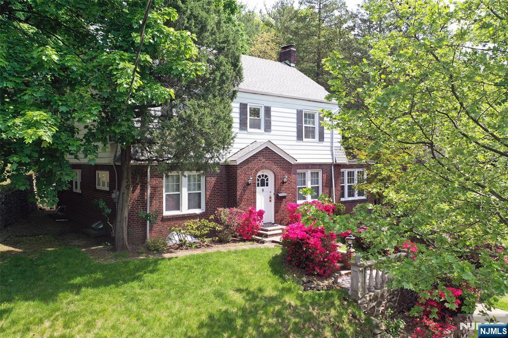 85 Paulin Boulevard, Leonia, NJ, 07605